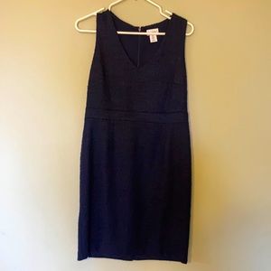 Sleeveless navy dress with patterned fabric